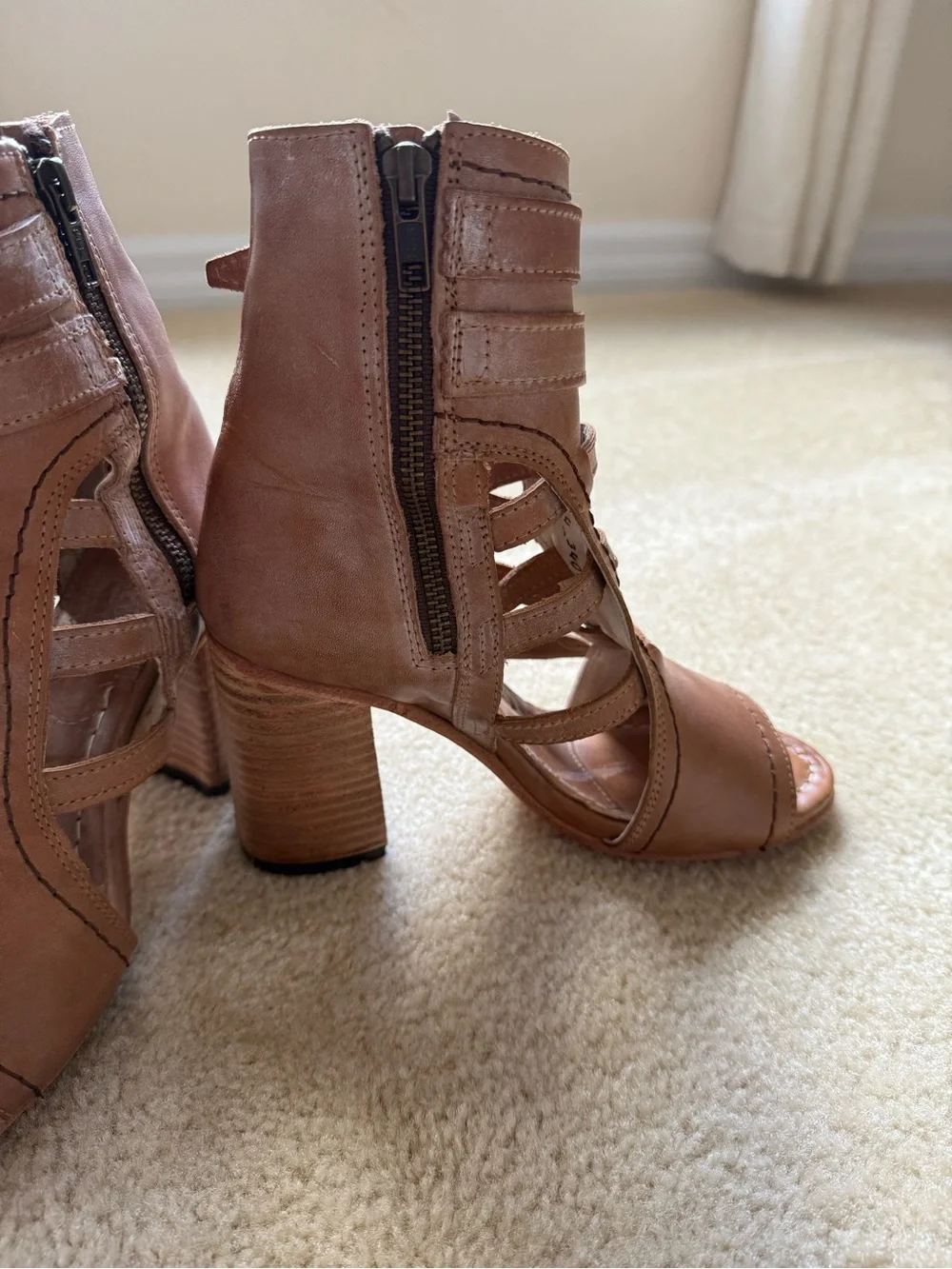 Freebird by Steven Tiara Leather Gladiator Heels Size 6 Brown